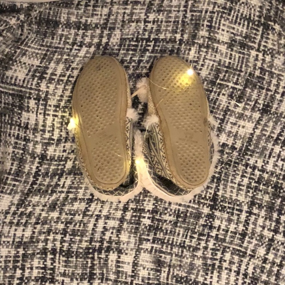 Slippers - Picture 5 of 5